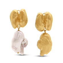  PERLE COLLECTION 21K GOLD SEA PEARL EARRING