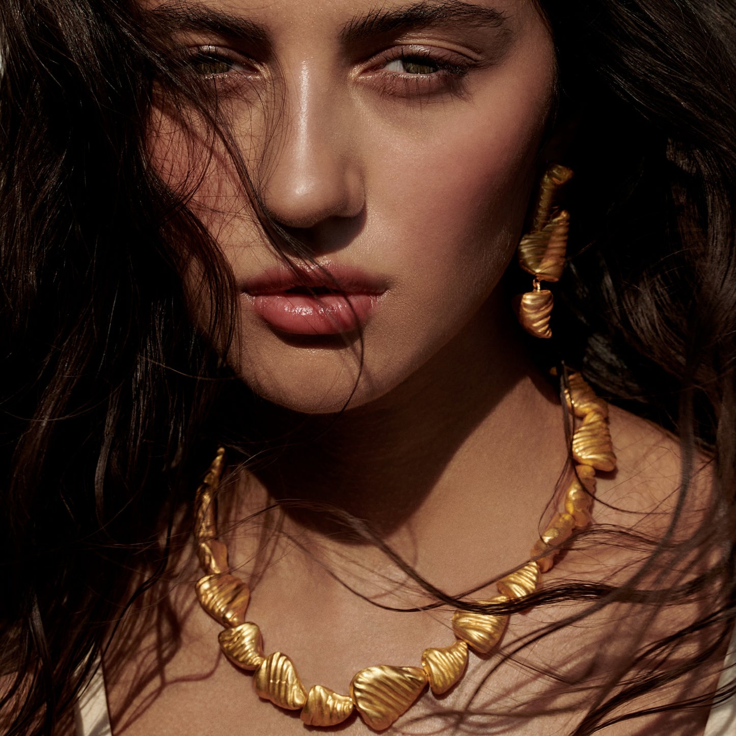 Tesoro Collection 21K Gold Ribbed Collier - Nado's Jewellery