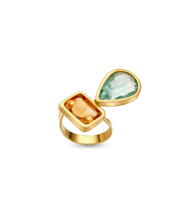 18K Gold Teardrop Shaped Citrine & Diamond Ring